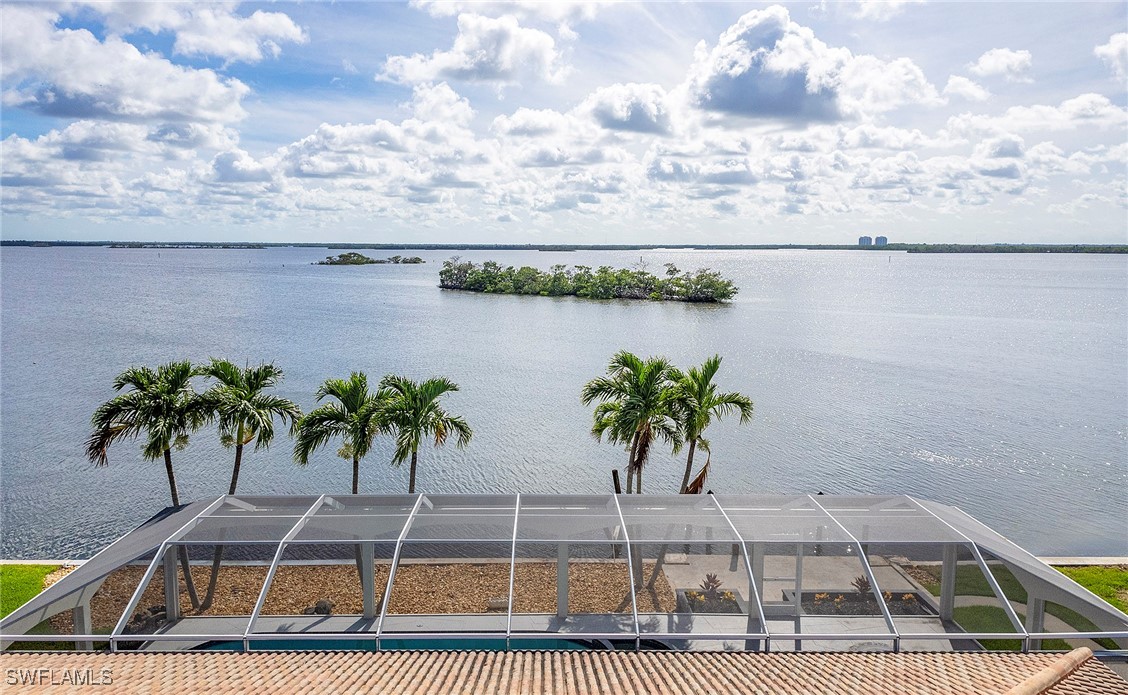 13 Bayview BLVD