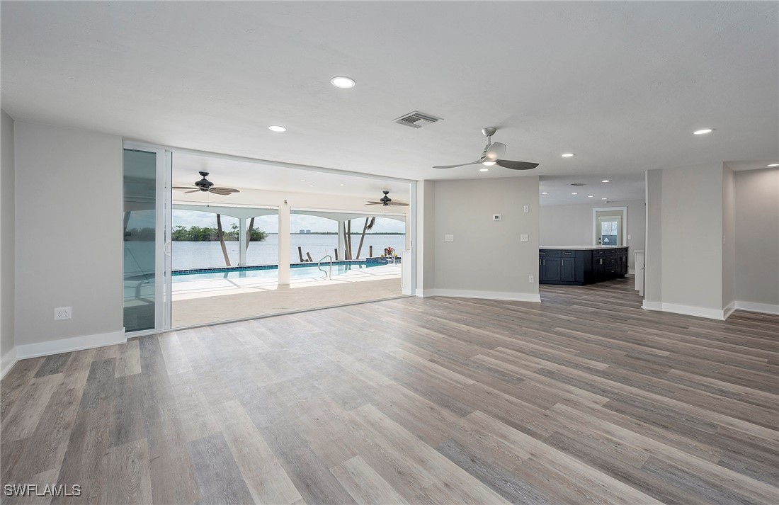 13 Bayview BLVD