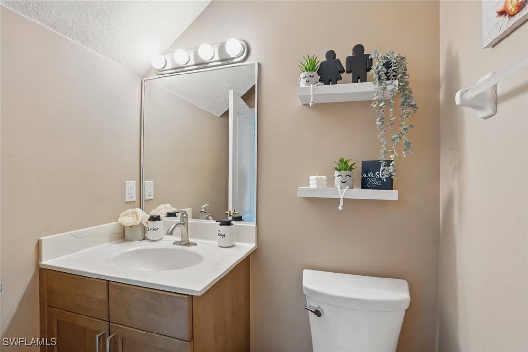 12825 Ivory Stone LOOP