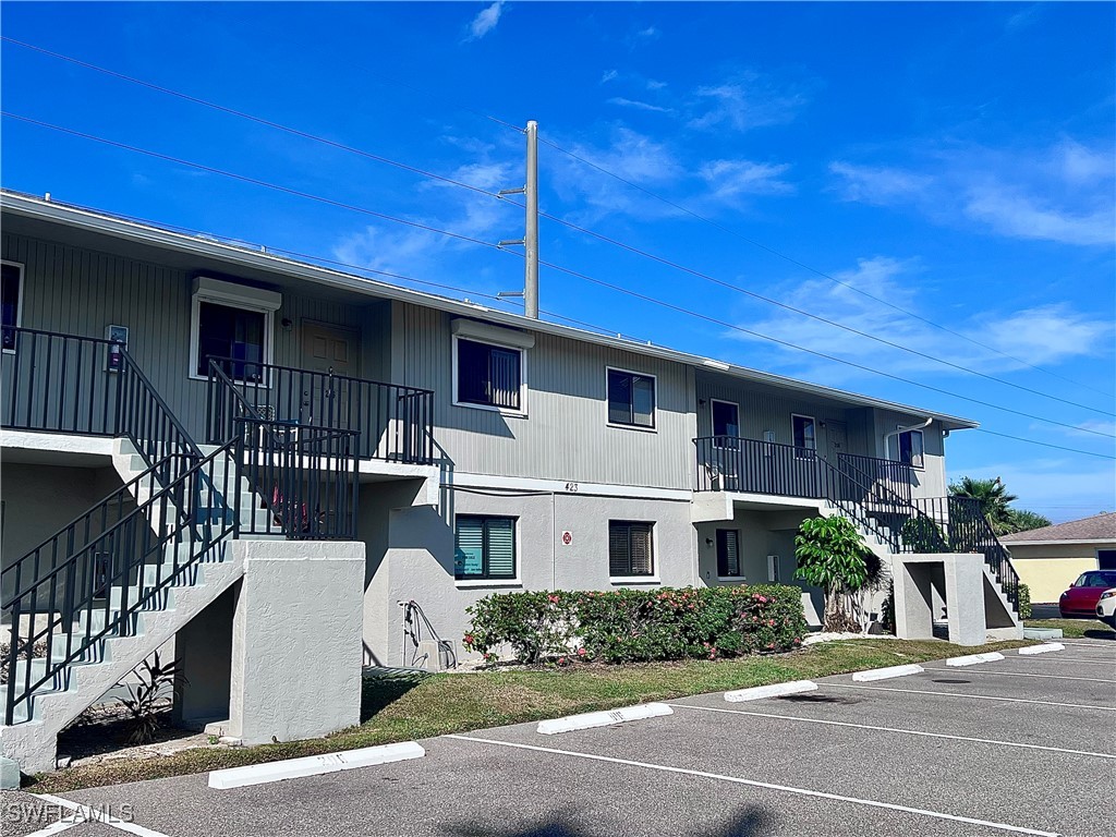 423 Cape Coral PKWY W 103