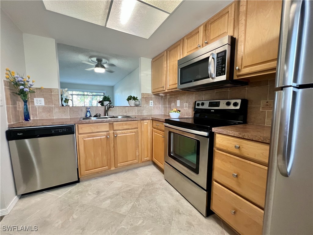 423 Cape Coral PKWY W 103