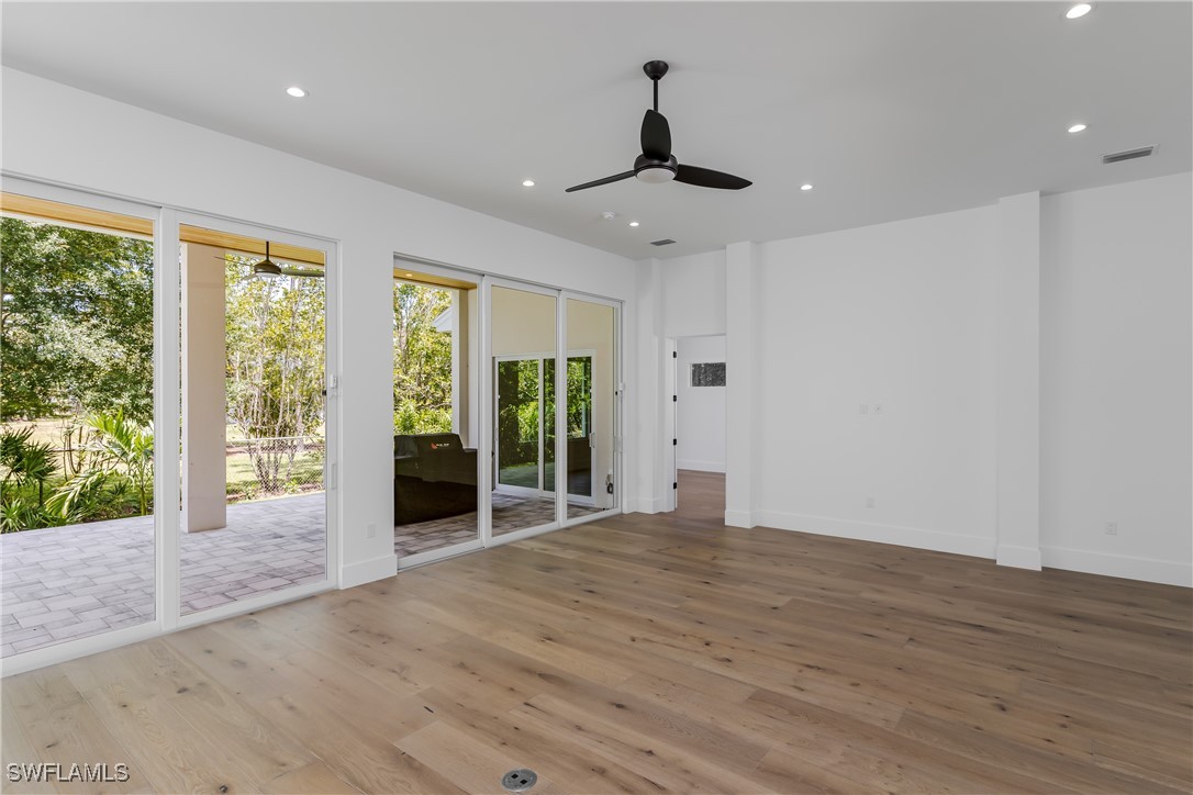 2854 Coach House WAY