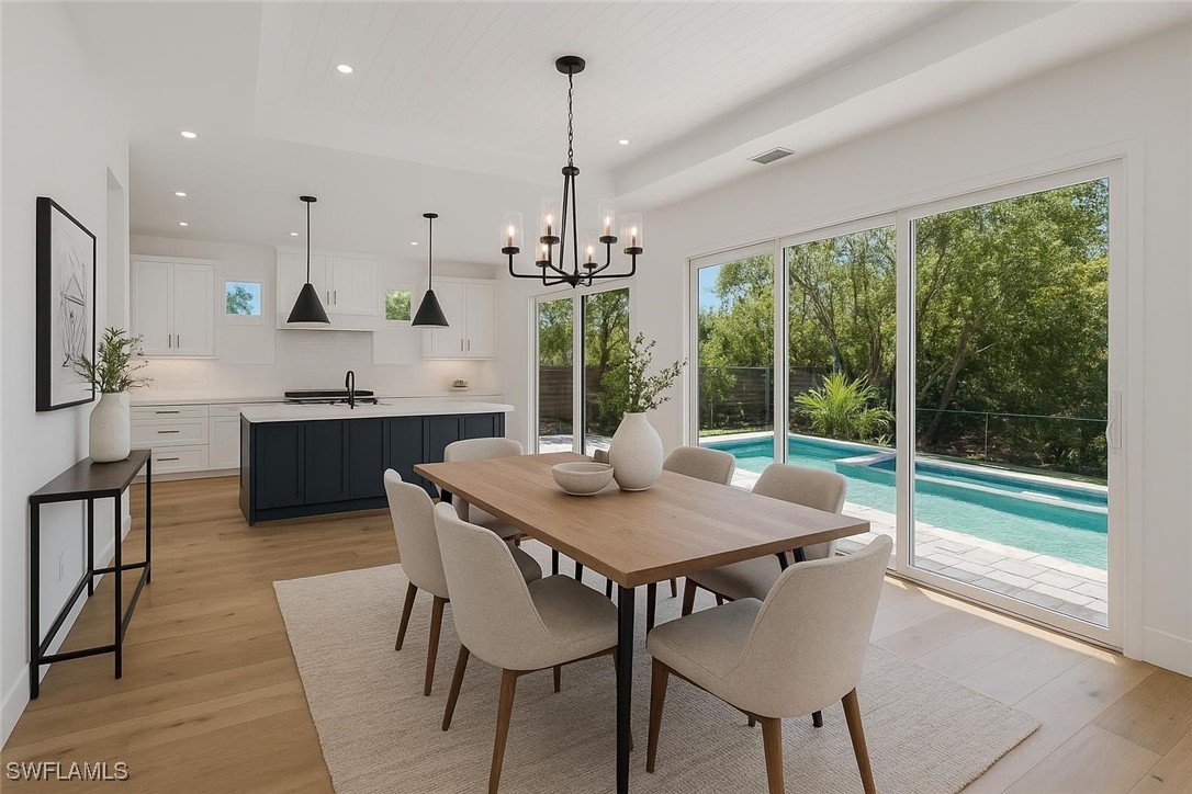 2854 Coach House WAY