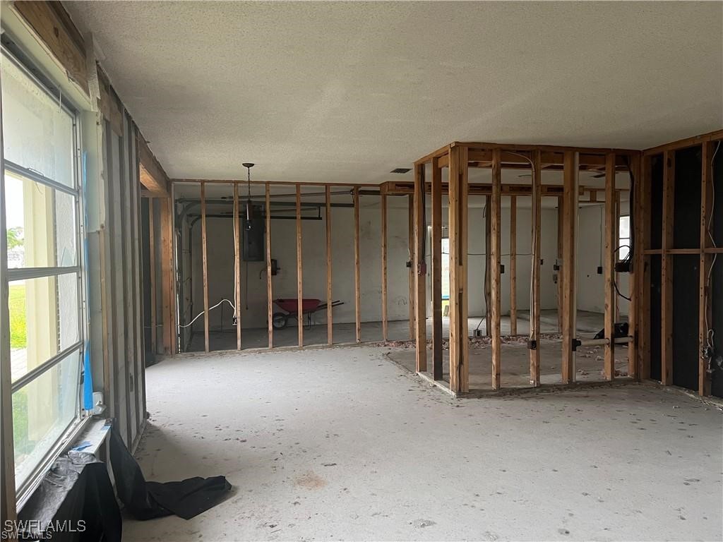 3 Palmview BLVD