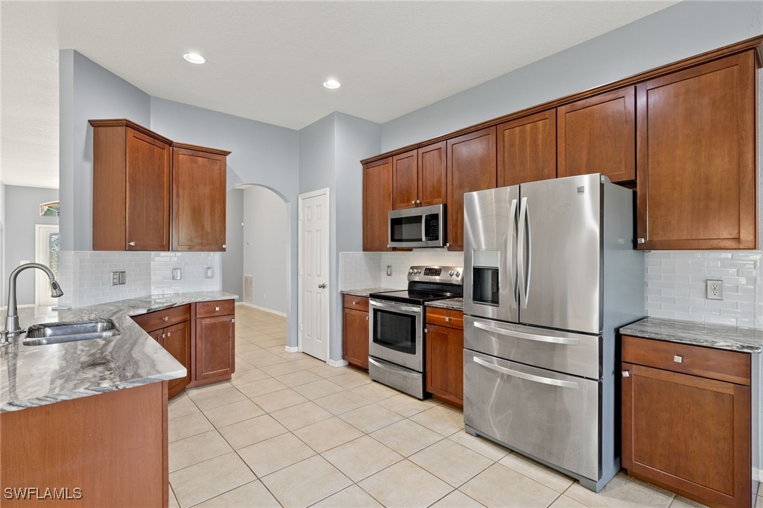 8169 Silver Birch WAY