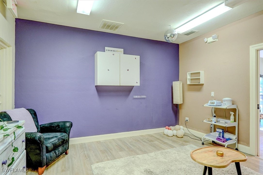 1404 Del Prado BLVD S 100 & 105