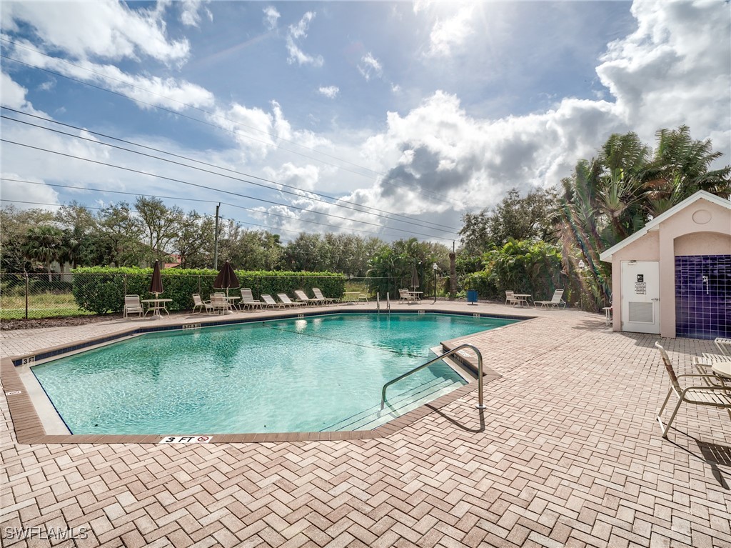 15004 Cloverdale DR