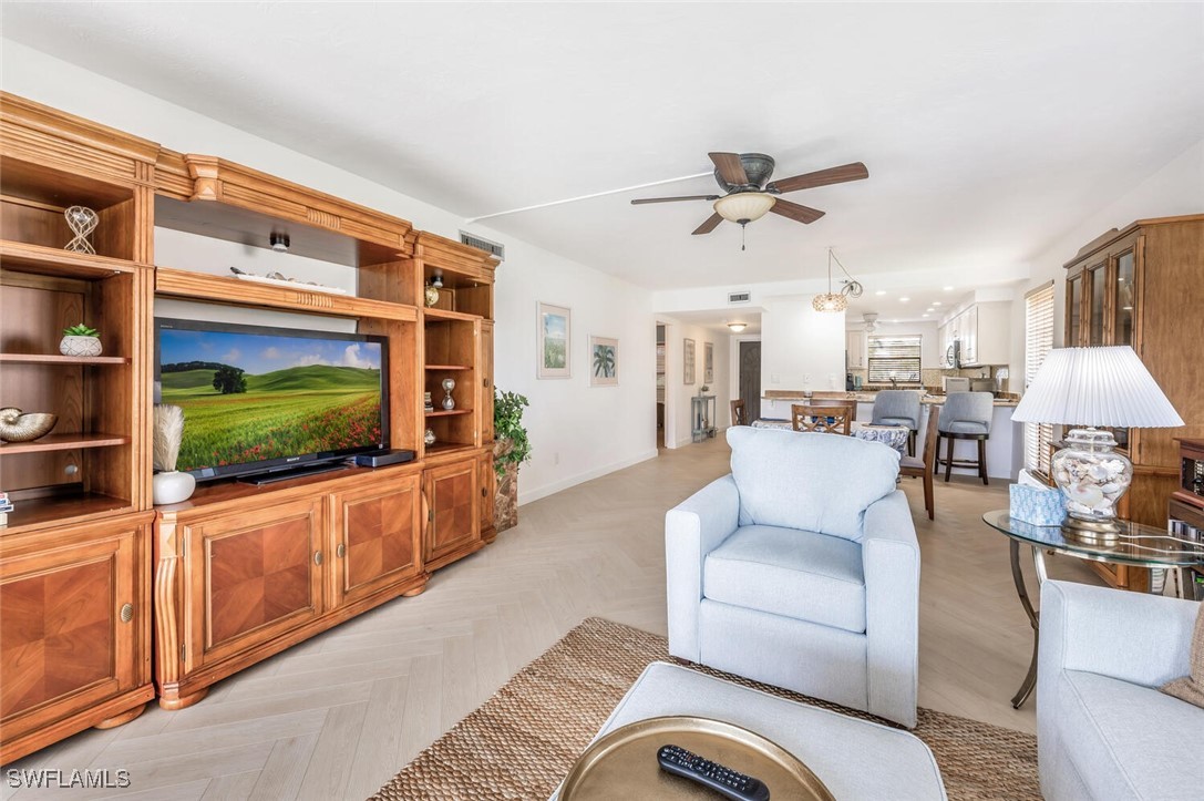 332 Charlemagne BLVD H101