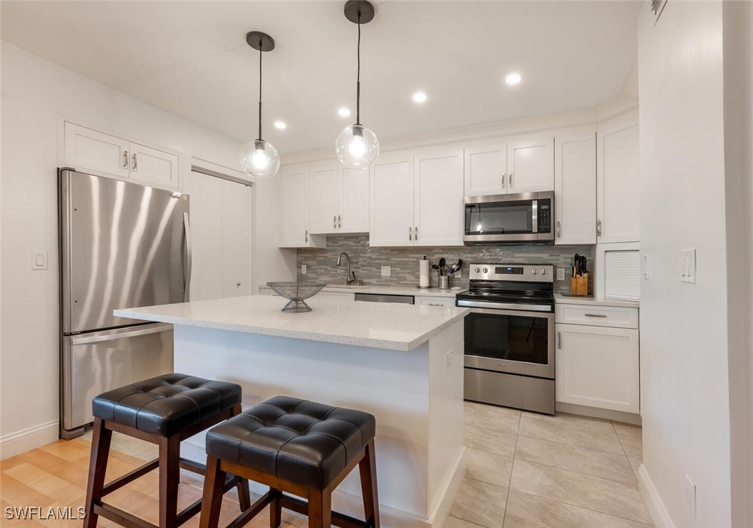 788 Park Shore DR A19