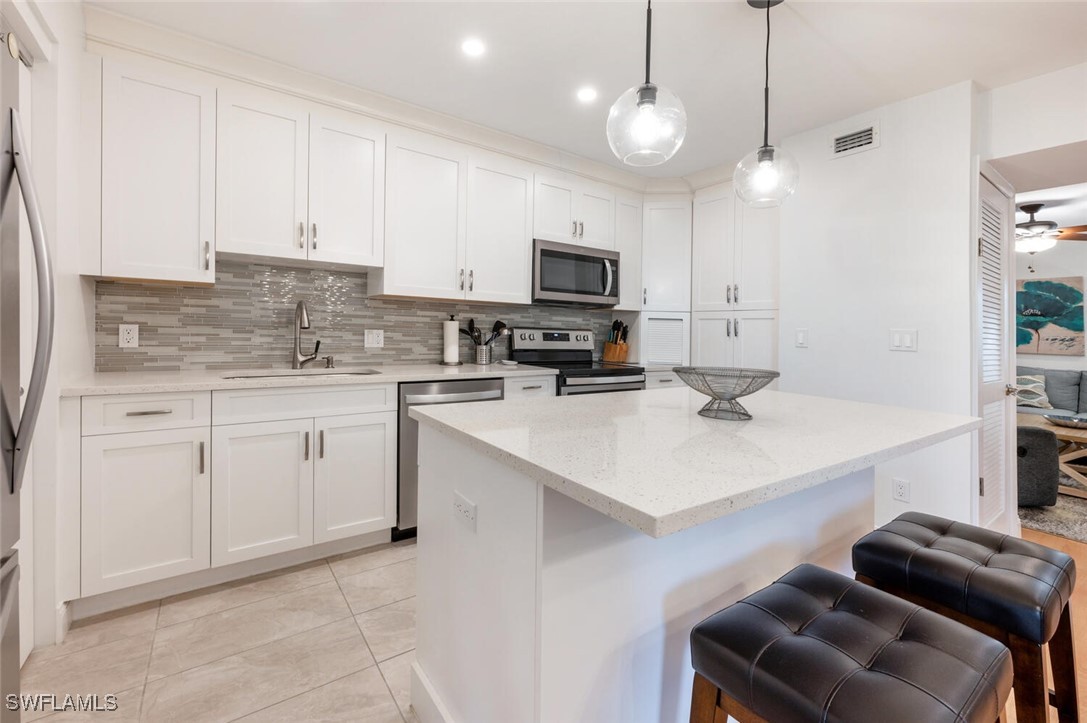 788 Park Shore DR A19