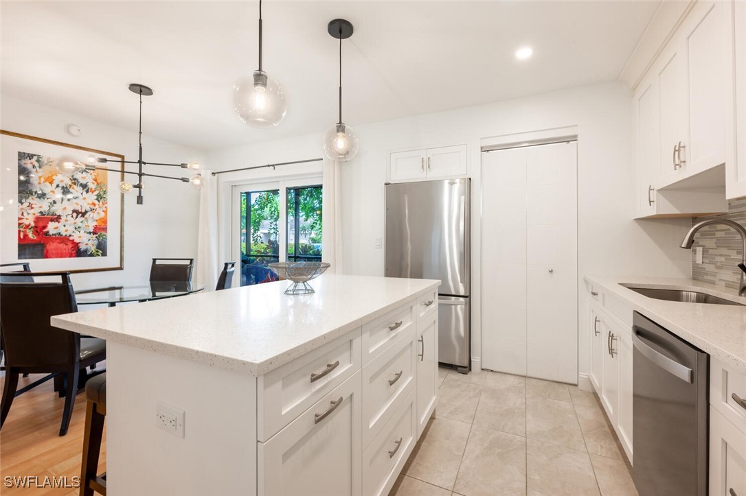 788 Park Shore DR A19