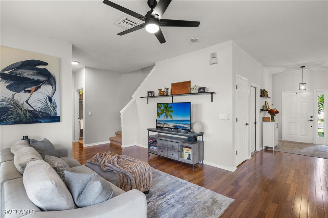 321 Shadow Lakes DR