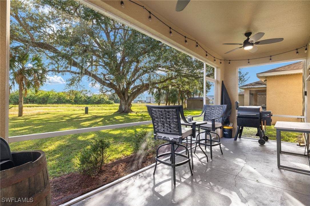 321 Shadow Lakes DR