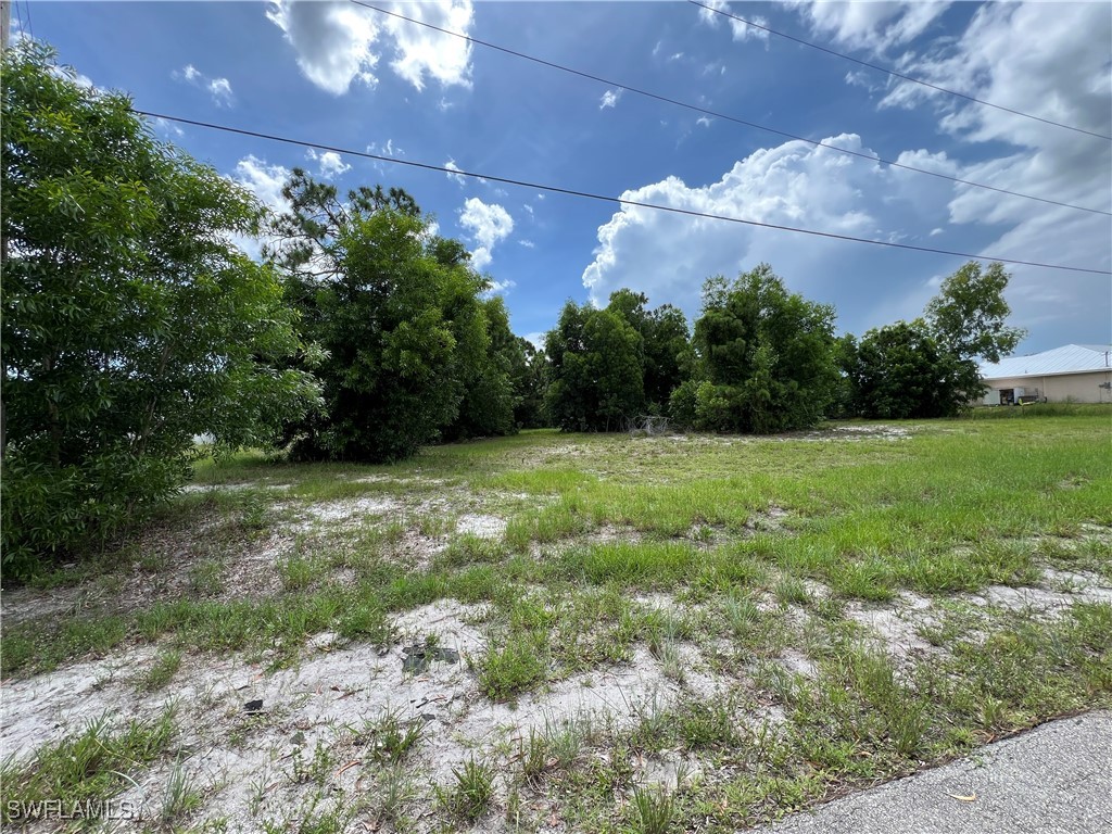 4706 NW 38th AVE