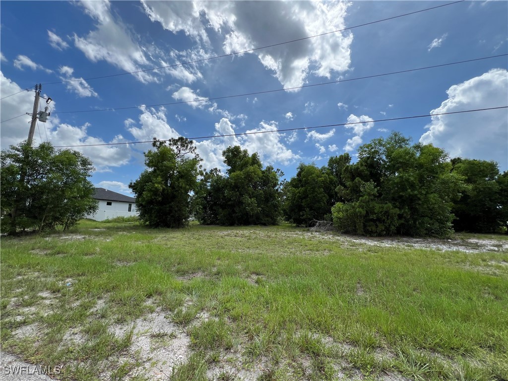 4706 NW 38th AVE