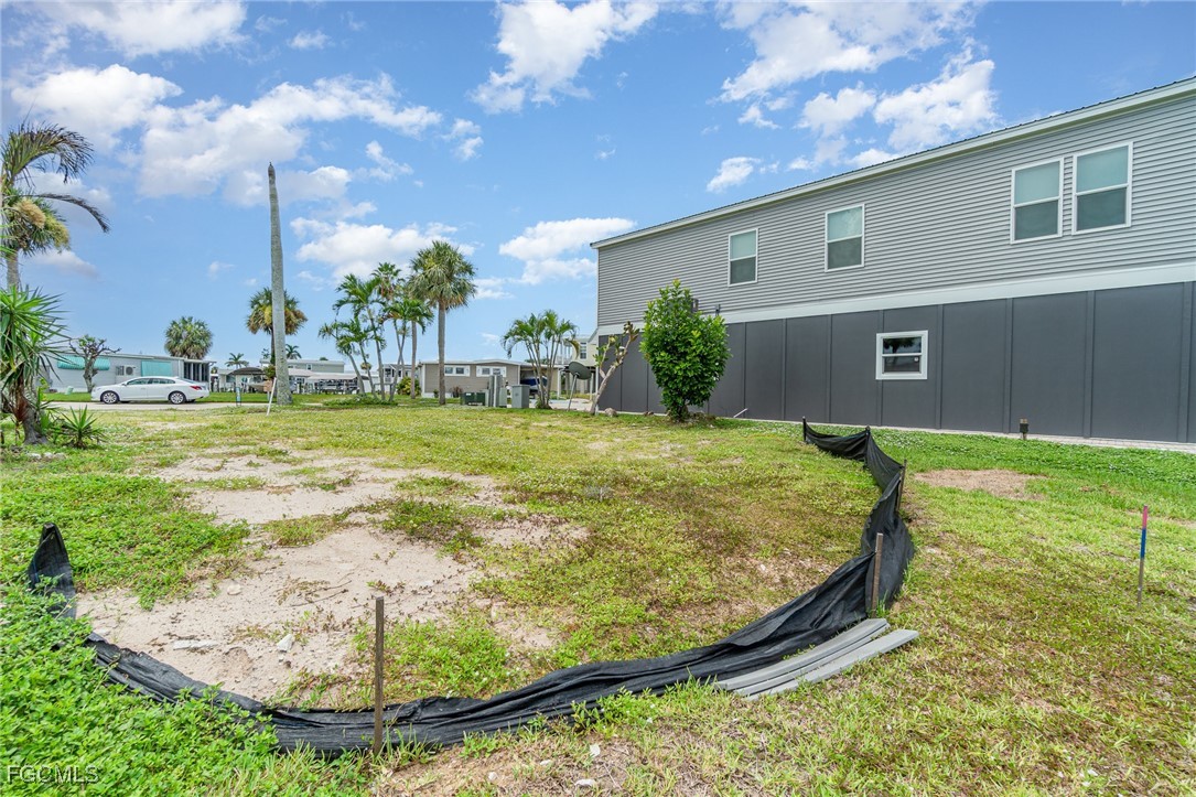 11280 Dogwood LN