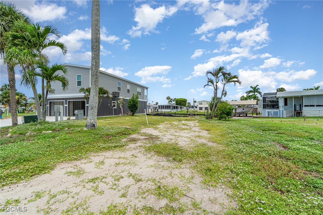 11280 Dogwood LN