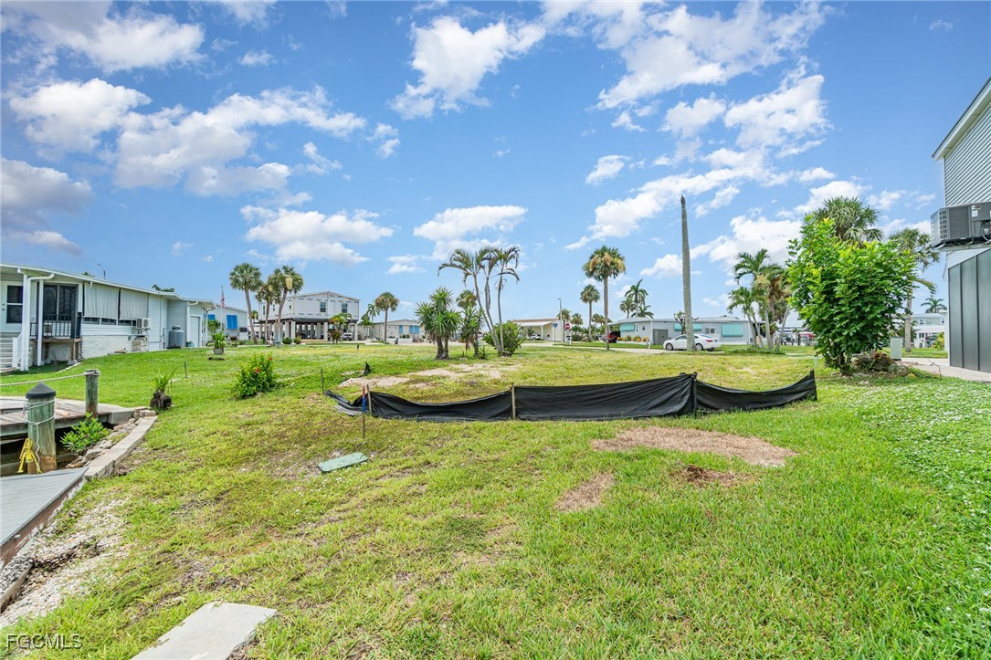 11280 Dogwood LN