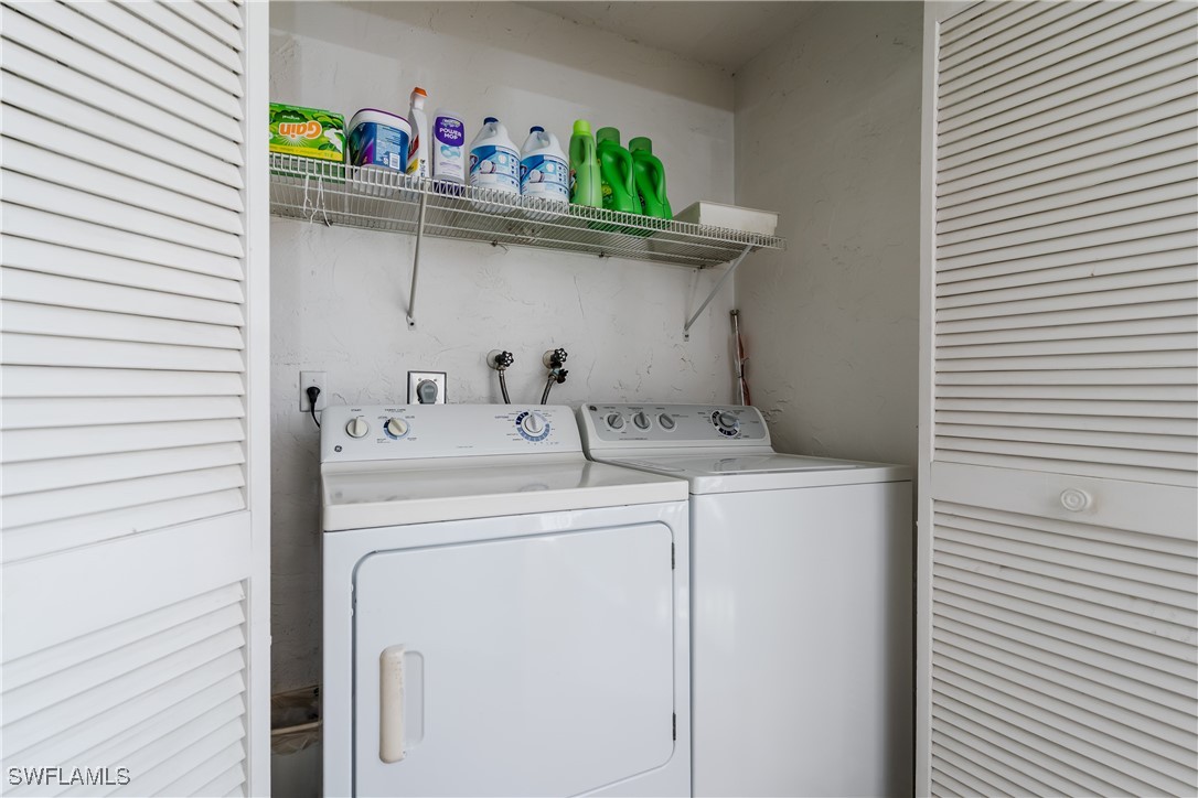 5515 Rattlesnake Hammock RD 205