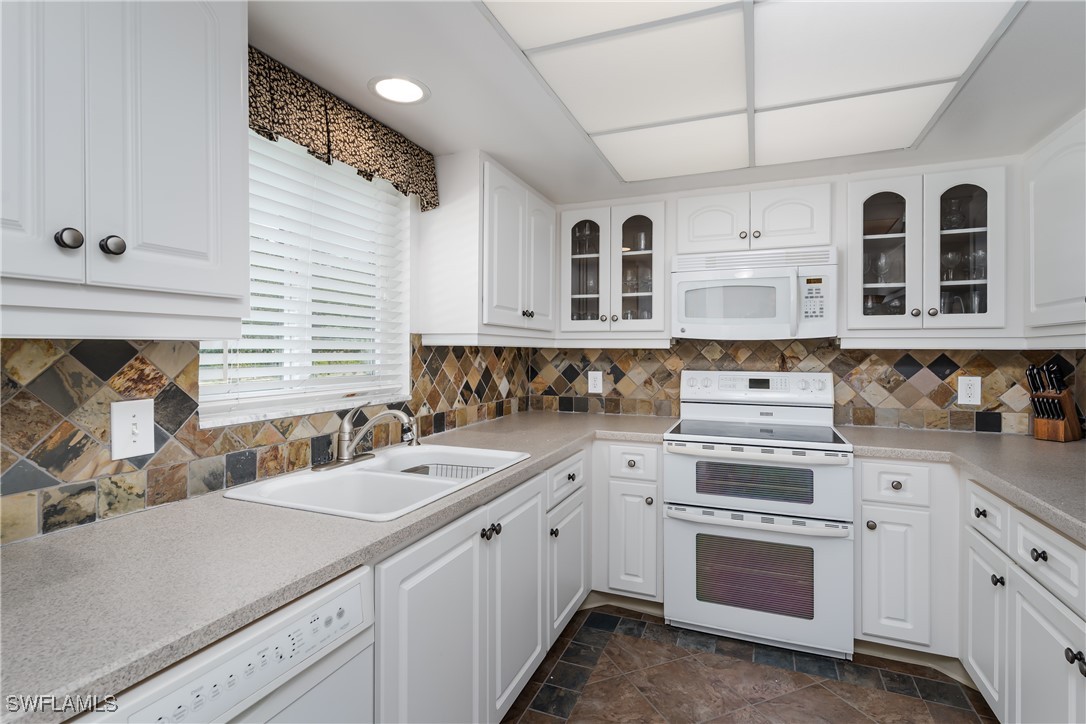 5515 Rattlesnake Hammock RD 205