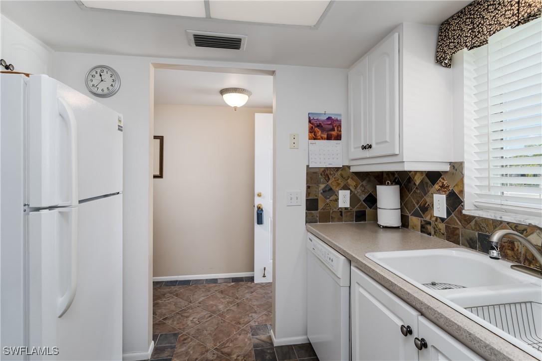 5515 Rattlesnake Hammock RD 205