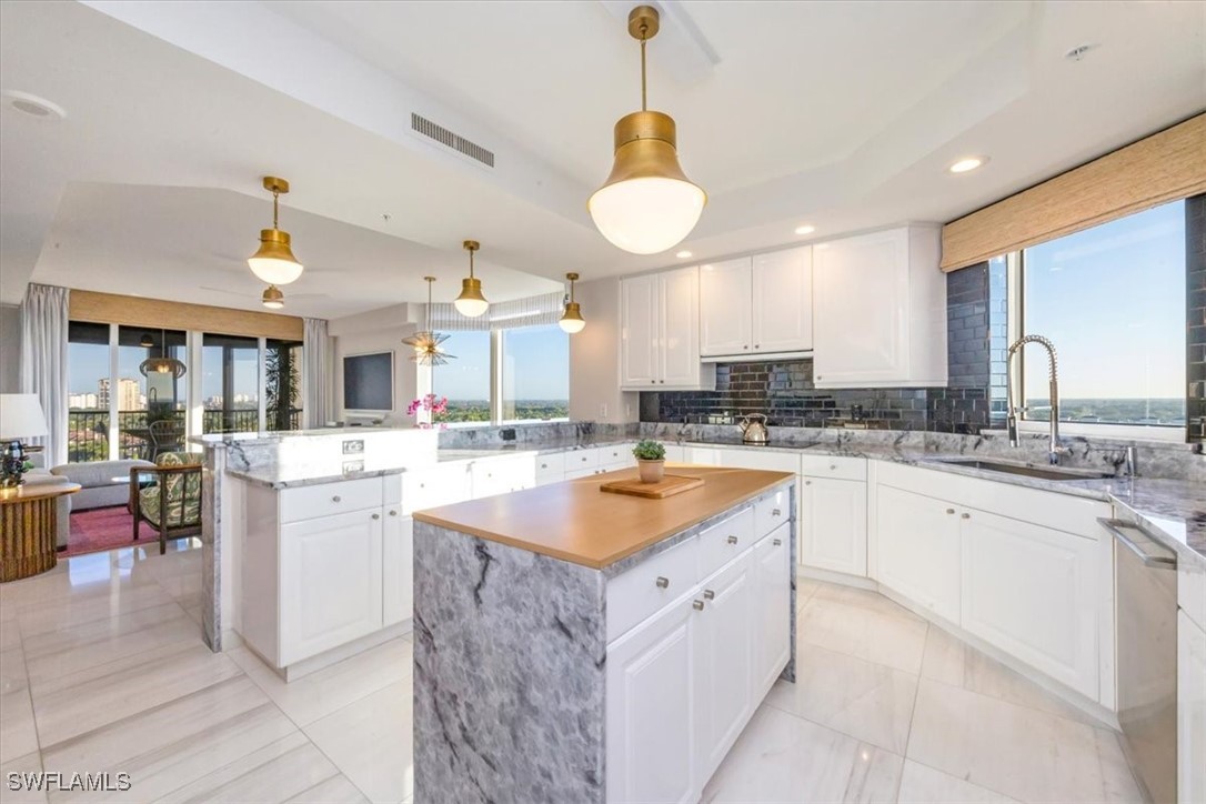 7575 Pelican Bay BLVD 1008