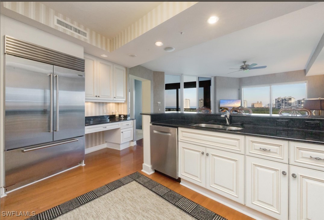 7575 Pelican Bay BLVD 807