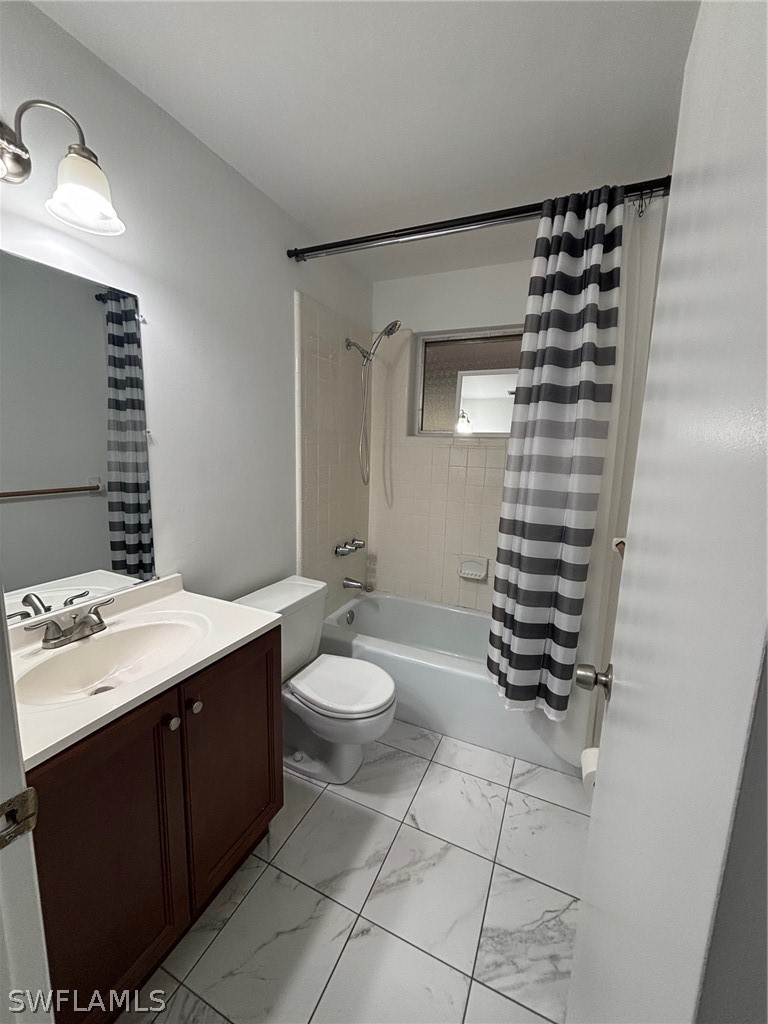 125 Crown DR