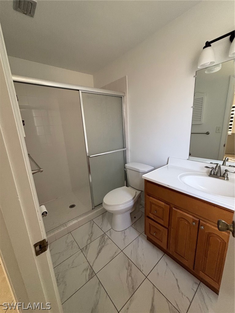 125 Crown DR