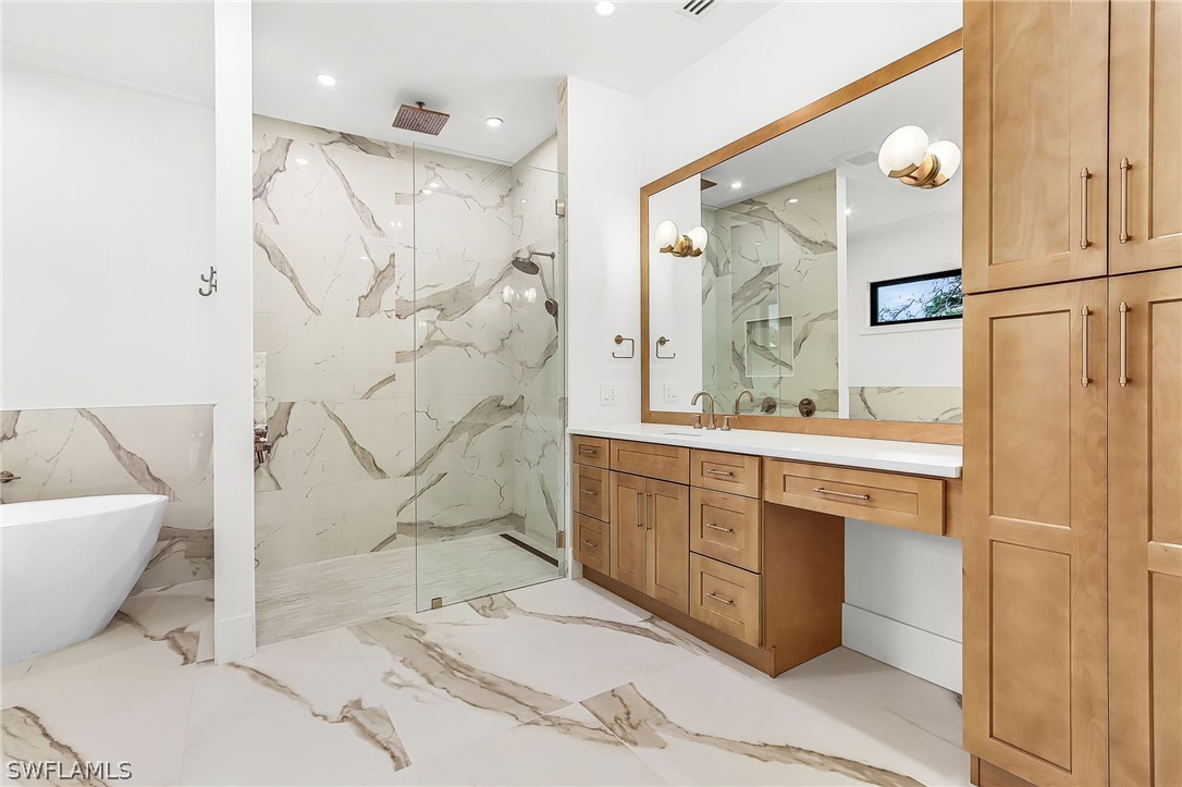 2393 Longboat DR