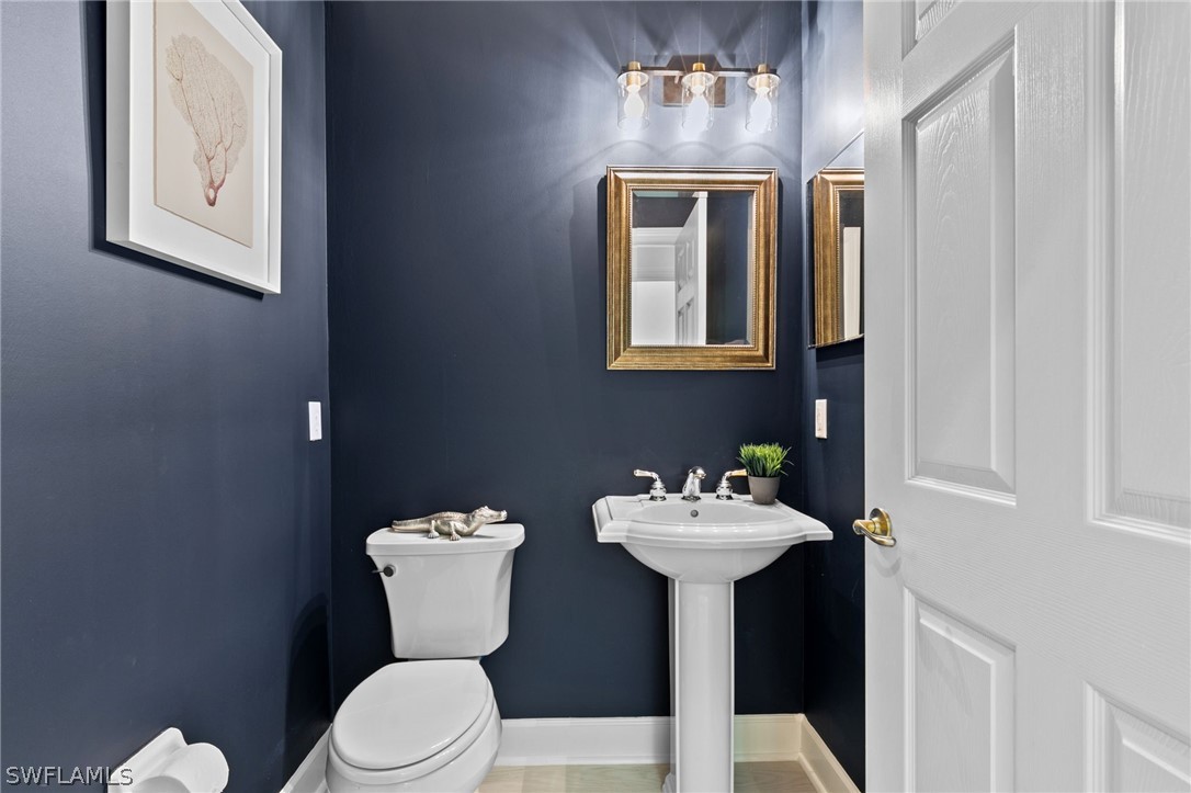 9066 Whimbrel Watch LN 101