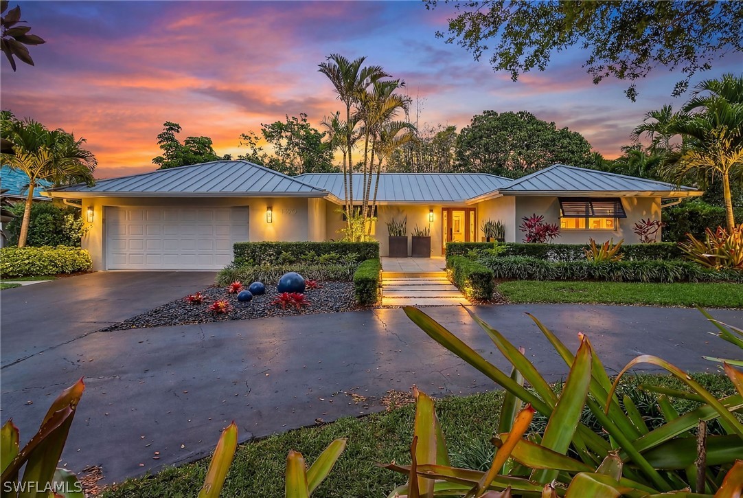 1390 Mandarin RD