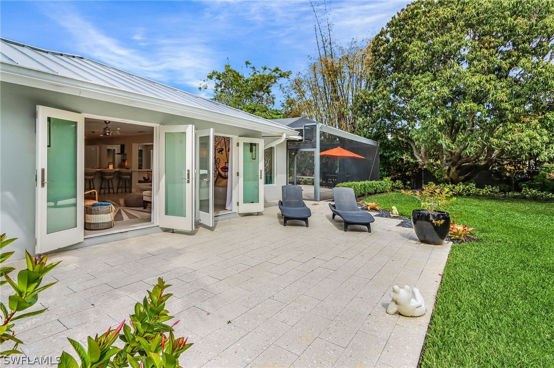 1390 Mandarin RD