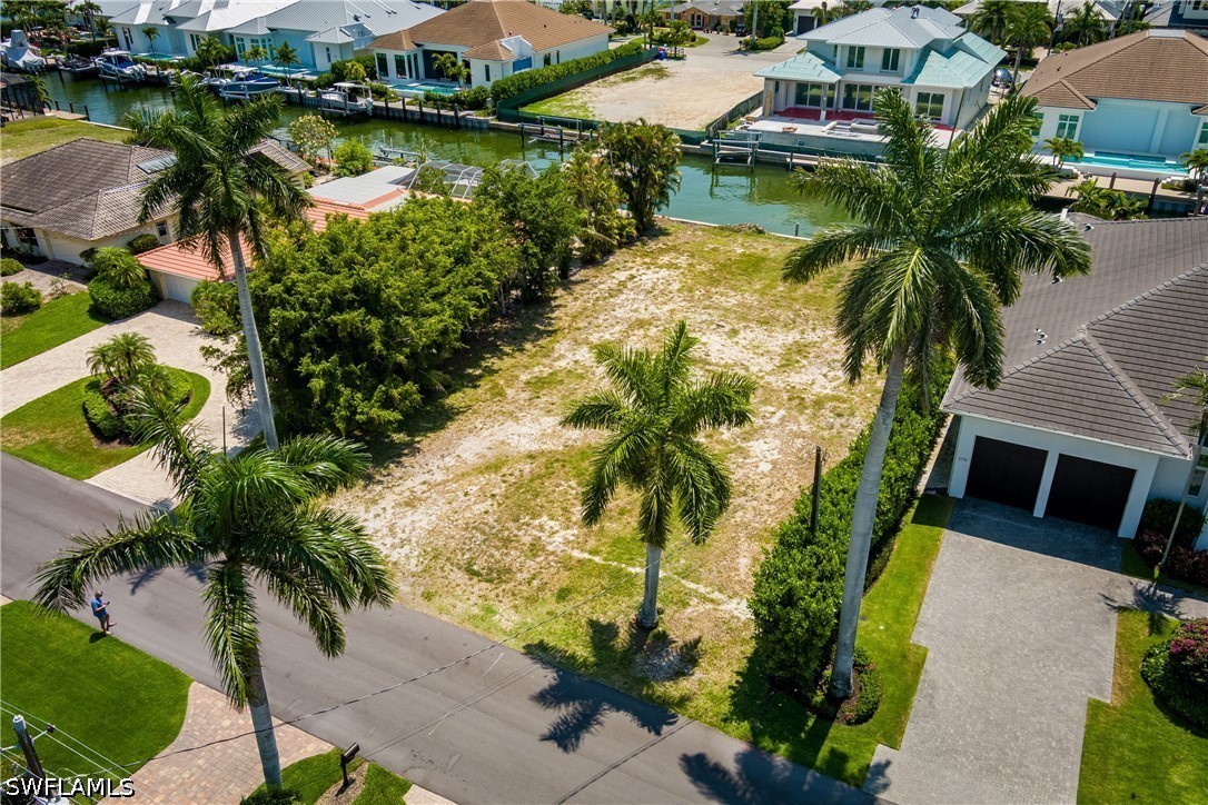 2165 Tarpon RD