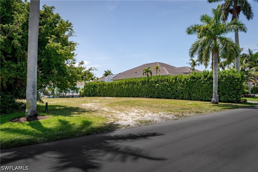2165 Tarpon RD