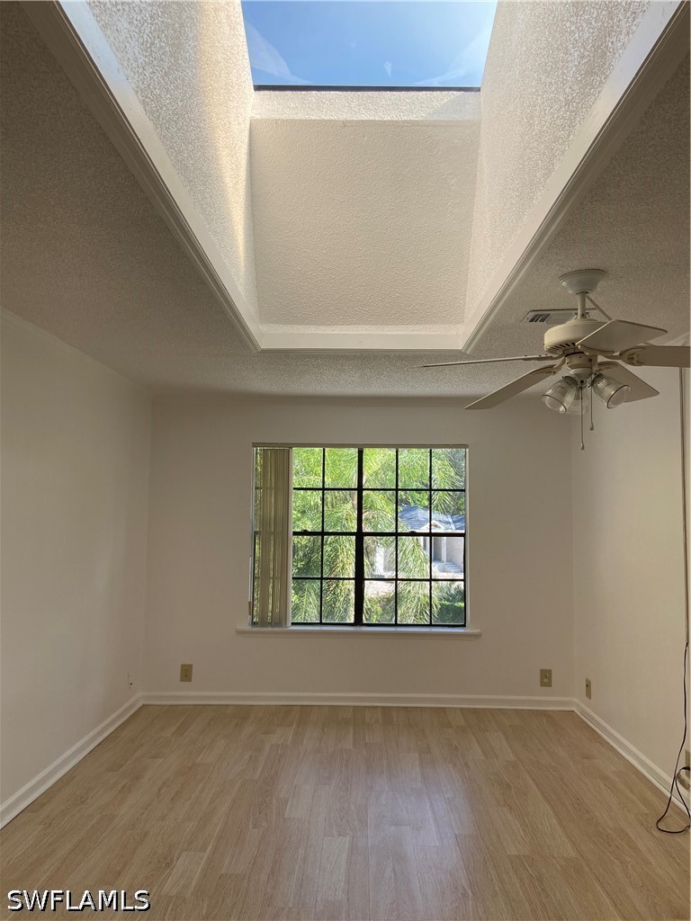 5294 Treetops DR I-203