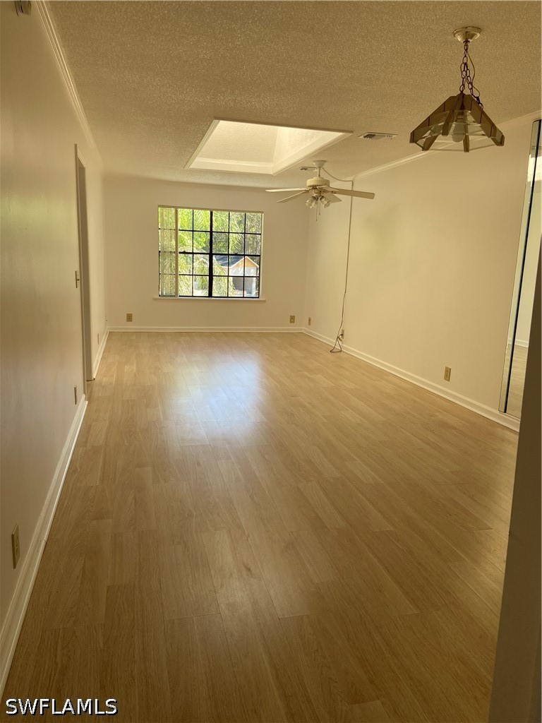 5294 Treetops DR I-203