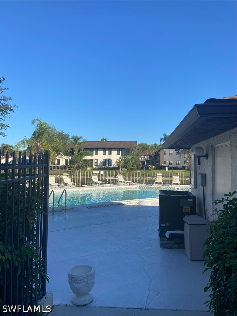 5294 Treetops DR I-203