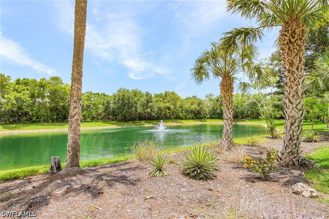 305 Robin Hood CIR 204