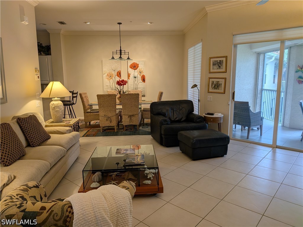 900 L Ambiance CIR 205