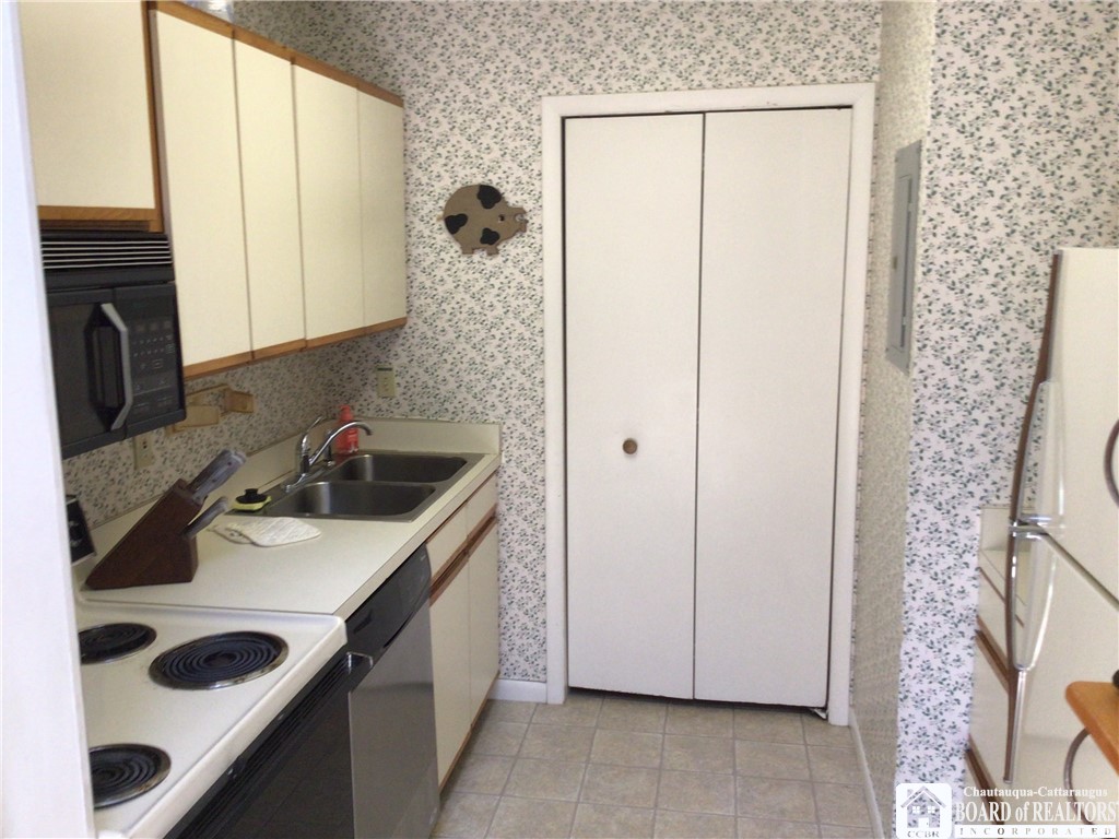 4408 Old Road Camelot 4408
