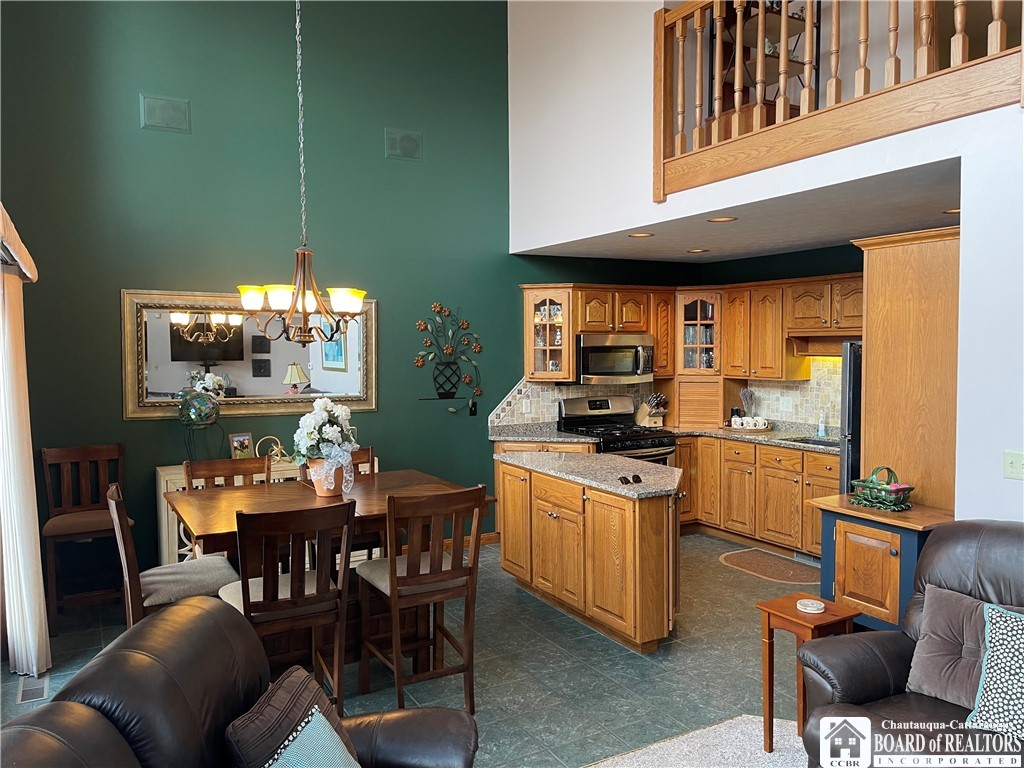 8247 Canterbury Drive 8247