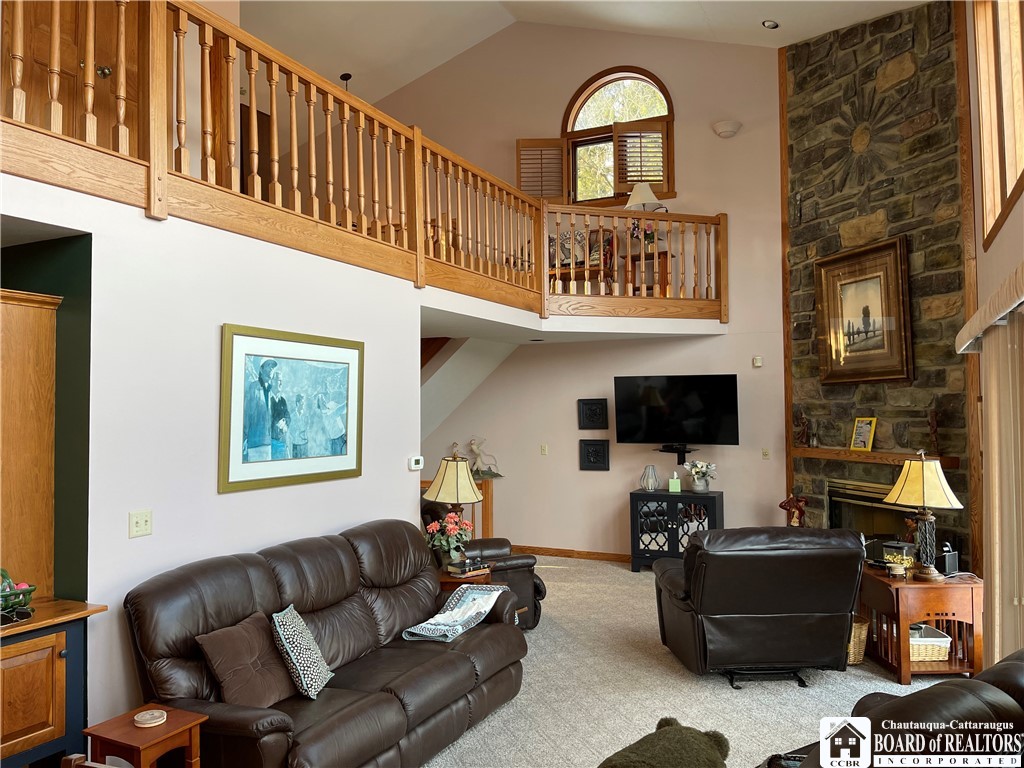 8247 Canterbury Drive 8247