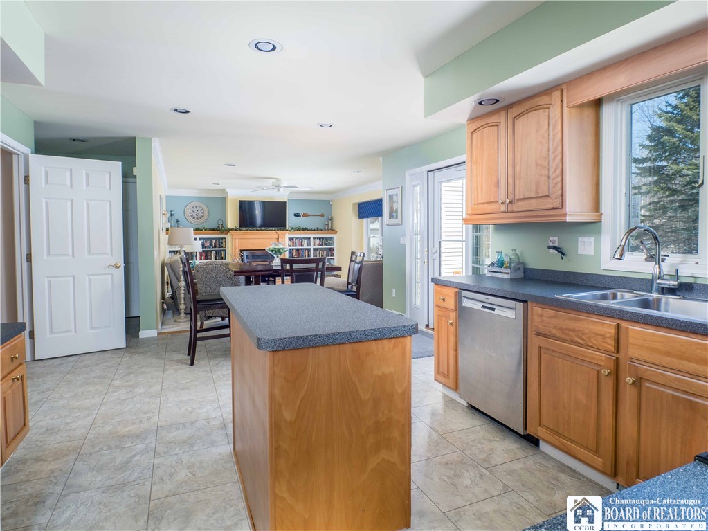 10 Beach Place