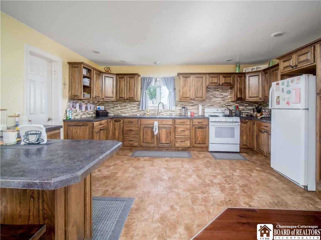 7852 Freeman Road