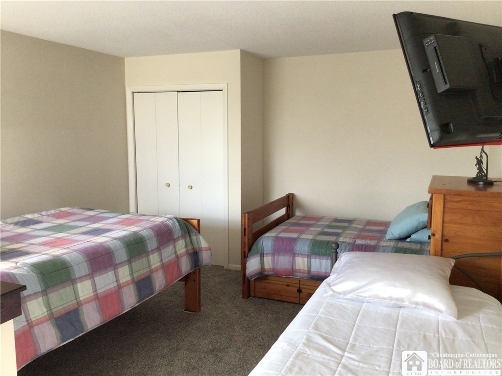 4428 Old Road Camelot