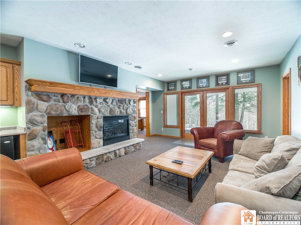 8434 Canterbury Drive 8434