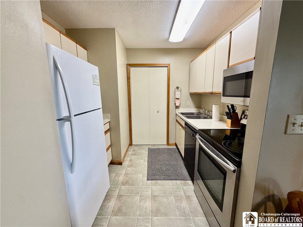 4412 Old Road Camelot 4412