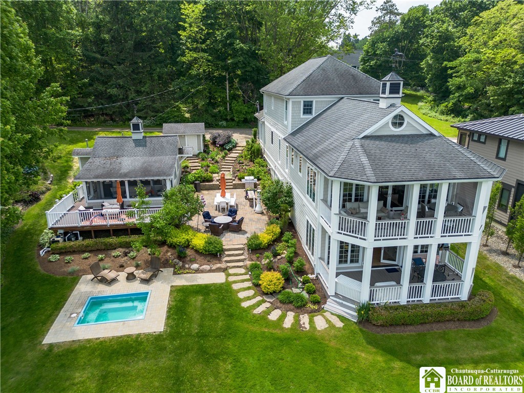 5024 and 5028 Katawka Road