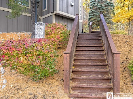 4483 Old Road Camelot 4483